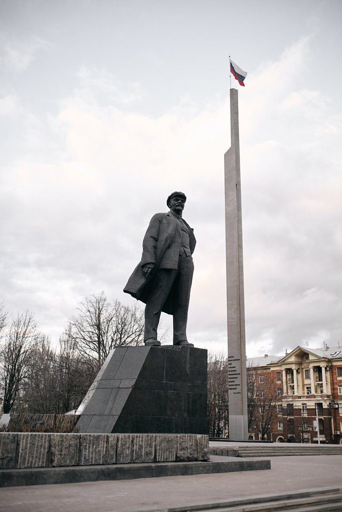 It still stands here on the pedestal: Lenin